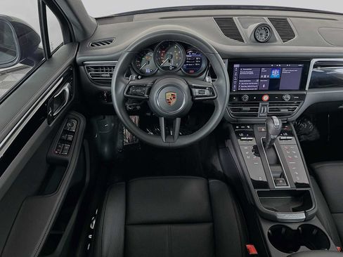 Used 2026 Porsche Macan AWD/4WD image 24