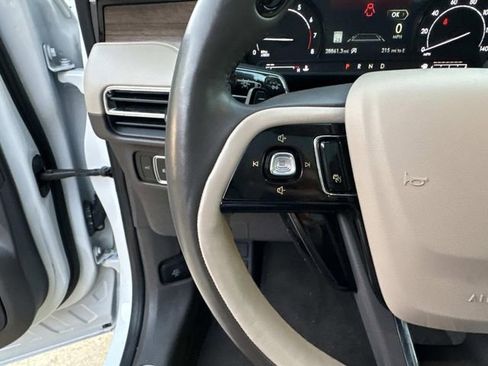 Used 2020 Lincoln Corsair Reserve w/ Equipment Group 201A image 22