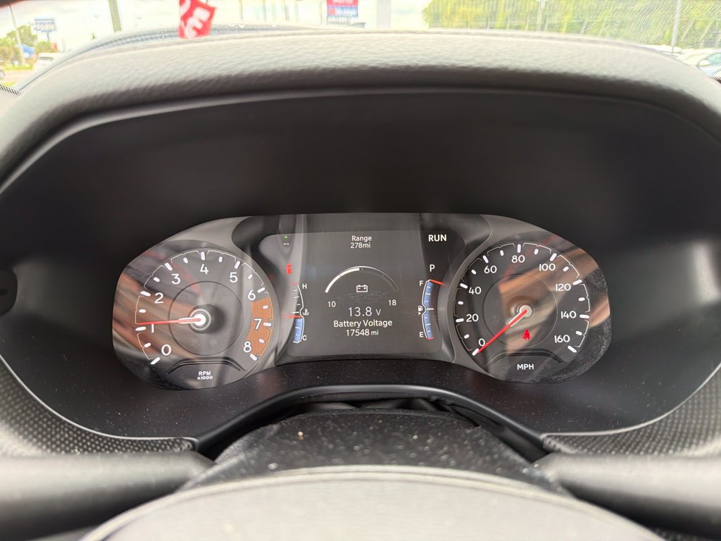 Used 2025 Jeep Compass Trailhawk AWD/4WD image 2