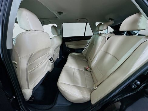 Used 2017 Subaru Outback 2.5i Limited image 29