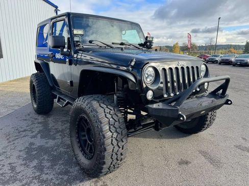 Used 2015 Jeep Wrangler Sport AWD/4WD image 6