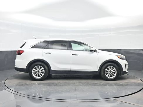 Used 2020 Kia Sorento FWD V6 image 7