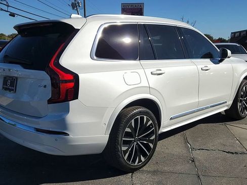 New 2026 Volvo XC90 B6 Plus image 8