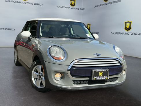 Used 2015 MINI Cooper 2-Door Hardtop image 3