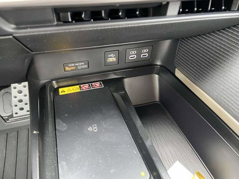 New 2026 Toyota Camry SE FWD image 25