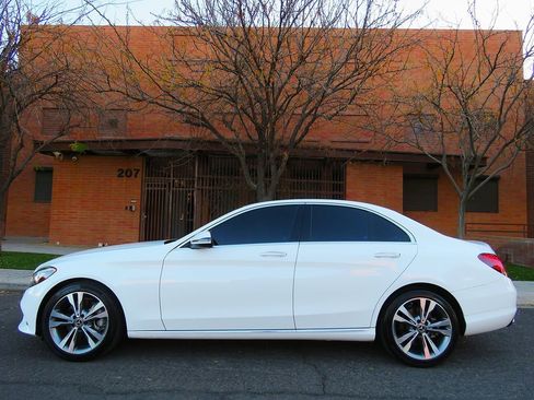 Used 2021 Mercedes-Benz C 300 Sedan image 3