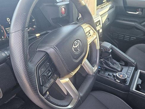 Used 2024 Toyota Tacoma TRD Off-Road image 10