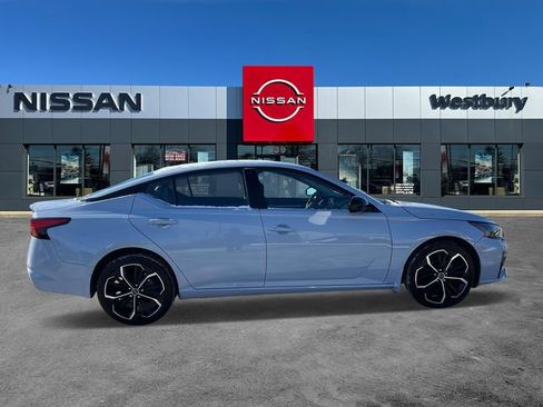 Used 2023 Nissan Altima 2.5 SR image 5