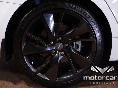 Used 2023 Genesis G70 2.0T w/ Sport Prestige Package image 22