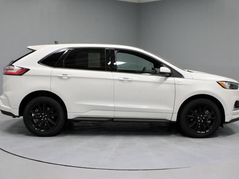 Certified 2024 Ford Edge ST-Line AWD/4WD image 6