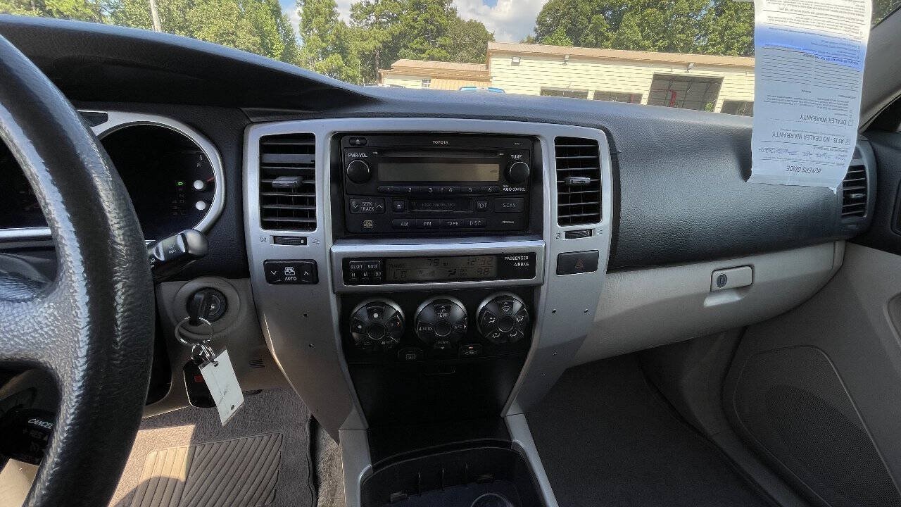 Used 2005 Toyota 4Runner SR5 RWD image 16