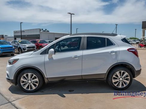 Used 2017 Buick Encore Preferred FWD image 2