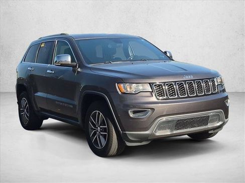 Used 2018 Jeep Grand Cherokee Limited RWD image 3