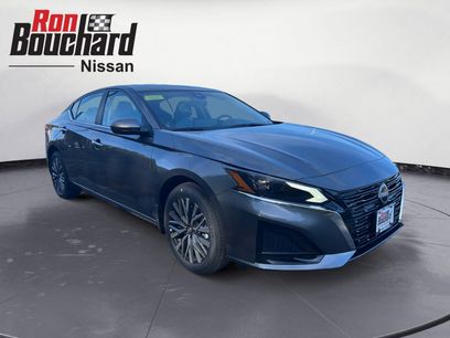 New 2025 Nissan Altima 2.5 SV w/ SV Premium Package