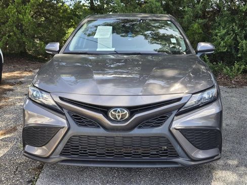 Used 2023 Toyota Camry SE FWD image 6