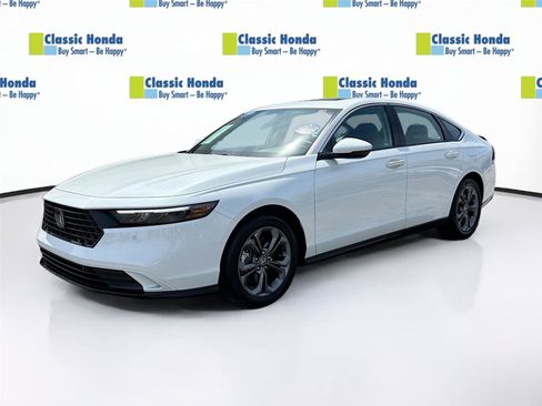 Certified 2025 Honda Accord EX-L image 3