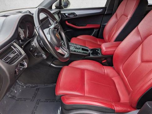 Used 2020 Porsche Macan S w/ Premium Package Plus image 11