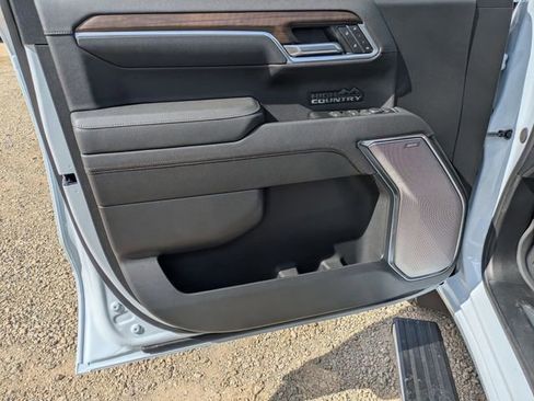 New 2026 Chevrolet Silverado 1500 High Country AWD/4WD image 8