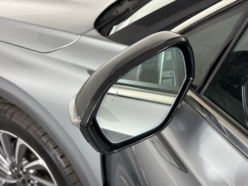 Used 2024 Lincoln Corsair Reserve w/ Equipment Group 201A image 12