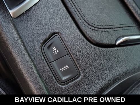 Used 2017 Cadillac XT5 Premium Luxury FWD image 36