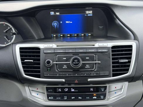Used 2014 Honda Accord LX image 29