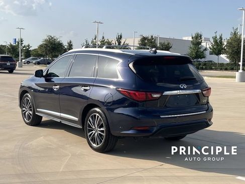 Used 2019 INFINITI QX60 Luxe w/ Sensory Package FWD image 11