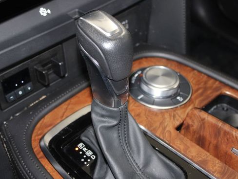 Used 2024 Nissan Armada SL image 58