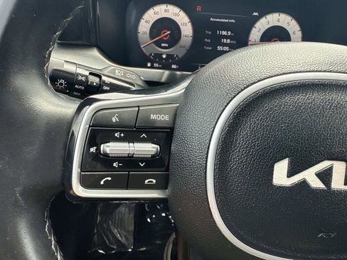 Used 2023 Kia Sorento SX AWD/4WD image 32