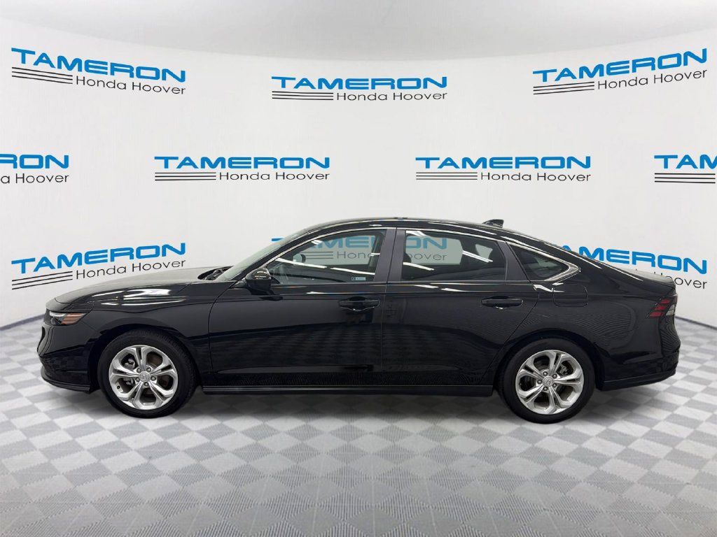 Used 2023 Honda Accord LX image 2