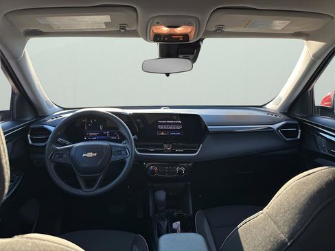 Used 2024 Chevrolet TrailBlazer LT image 18