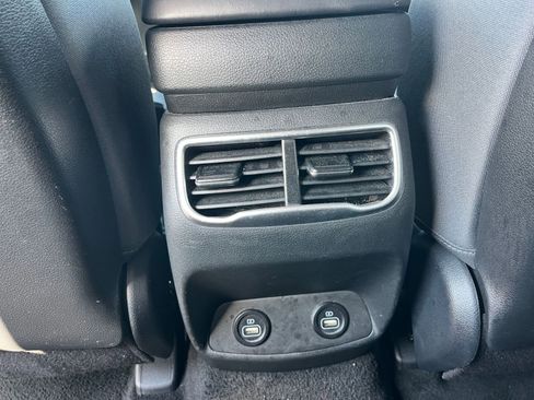 Used 2023 Hyundai Santa Fe SEL image 25