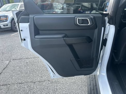 Certified 2025 Ford Bronco Outer Banks AWD/4WD image 23