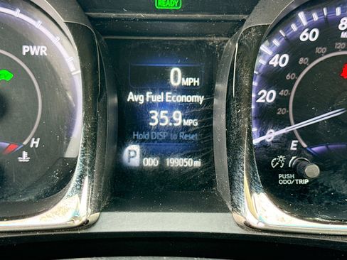 Used 2013 Toyota Avalon XLE Premium FWD image 16
