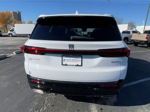 New 2025 Buick Enclave Sport Touring w/ Power Package image 9