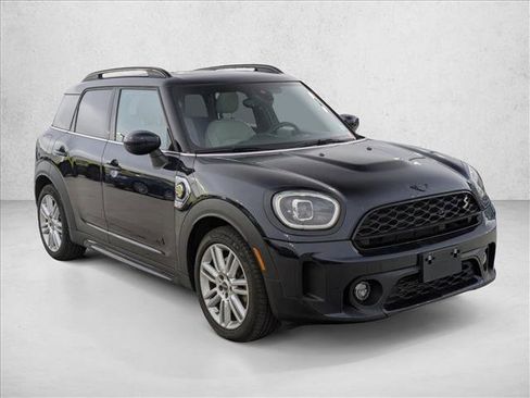Used 2023 MINI Cooper Countryman SE image 3