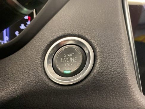 Used 2020 Cadillac XT4 Sport image 16