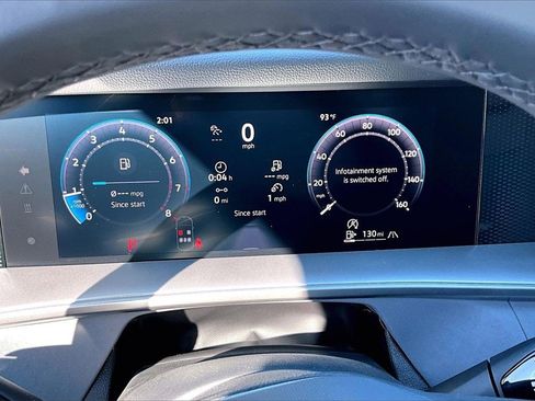 New 2026 Volkswagen Tiguan SE R-Line image 25