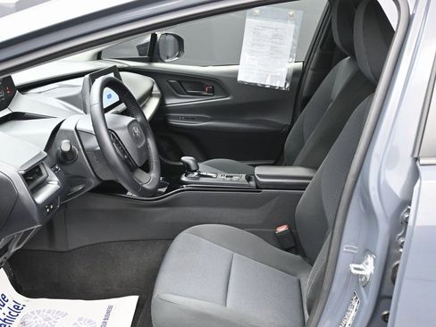Used 2024 Toyota Prius LE image 16