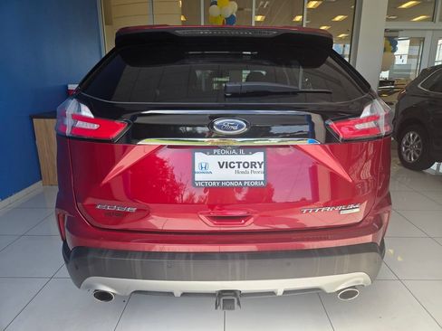 Used 2019 Ford Edge Titanium w/ Cold Weather Package AWD/4WD image 7