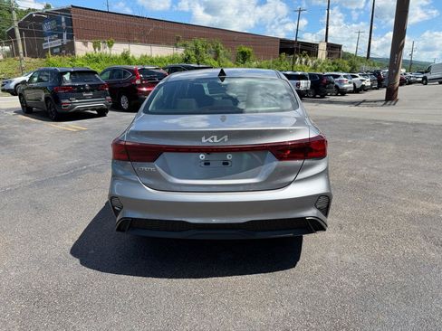 Used 2023 Kia Forte LXS FWD image 6