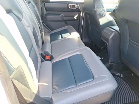 Used 2024 Ford Bronco Outer Banks image 32
