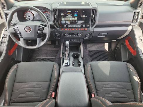 Certified 2025 Nissan Frontier PRO-4X w/ Tow Package AWD/4WD image 18