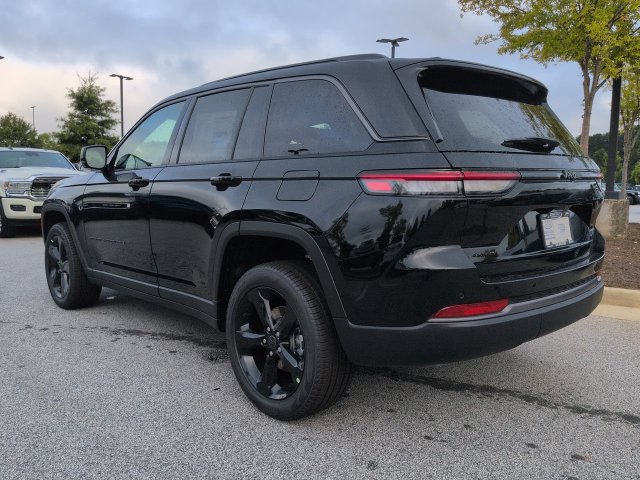 New 2027 Jeep Grand Cherokee Limited w/ Limited Altitude Package AWD/4WD image 6