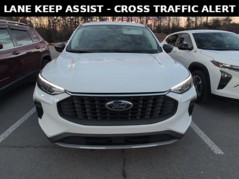 Used 2024 Ford Escape Active w/ Cold Weather Package image 2