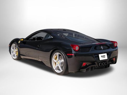 Used 2012 Ferrari 458 Italia Coupe RWD image 2