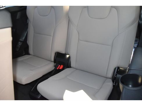 New 2026 Volvo XC90 B6 Plus w/ Protection Package Premier image 16