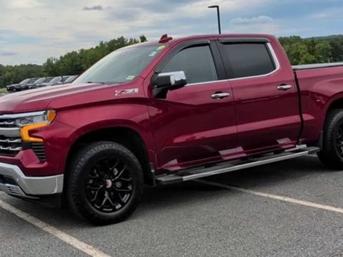 Used 2023 Chevrolet Silverado 1500 LTZ AWD/4WD image 4