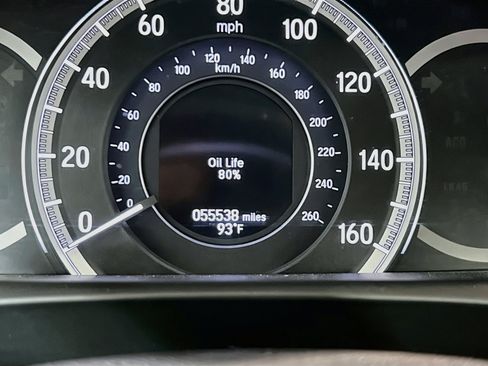 Used 2017 Honda Accord Touring image 8