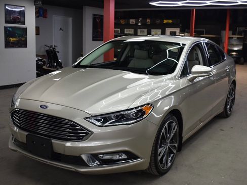 Used 2017 Ford Fusion Titanium image 1