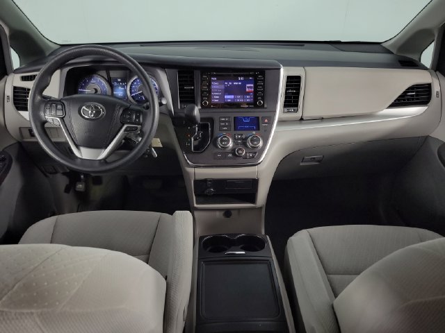 Used 2018 Toyota Sienna LE AWD/4WD image 26